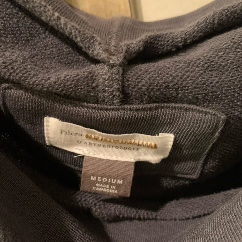 Anthropologie Lady’s long sleeve sweatshirt like top - Picture 2 of 11